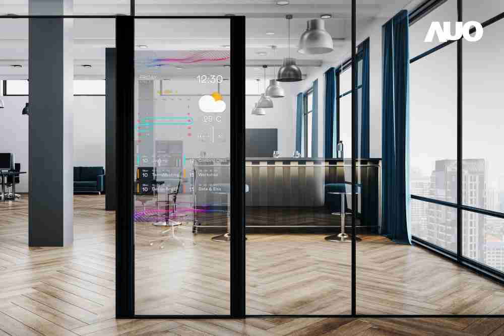 60吋Micro LED透明窗屏显示器，，，，可依需求调整并延伸应用于不同场域，，，包括汽车侧窗或家庭玄关、、、、智慧橱窗、、商业展示等面向，，，提供丰富的信息娱乐内容