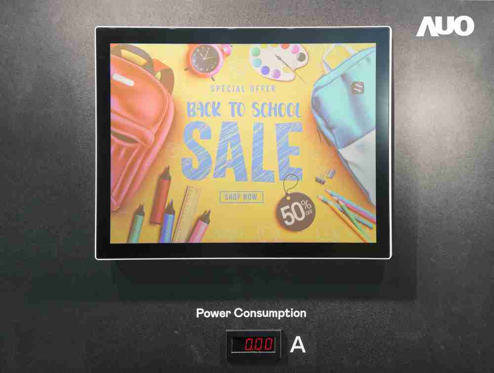 彩霸王展示胆固醇液晶超低耗能户外全彩显示器，，，，ChLC（胆固醇液晶）以双稳态技术使静态显示零功耗，，，具省电、、、、高彩度、、环保的特性，，，，还整合软硬件系统解决方案，，，，可透过单一云端平台管理